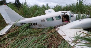A operação da Polícia Federal, com o apoio da Força Aérea Brasileira, apreendeu cerca de 165 kg de skunk, em avião que fez pouso forçado.