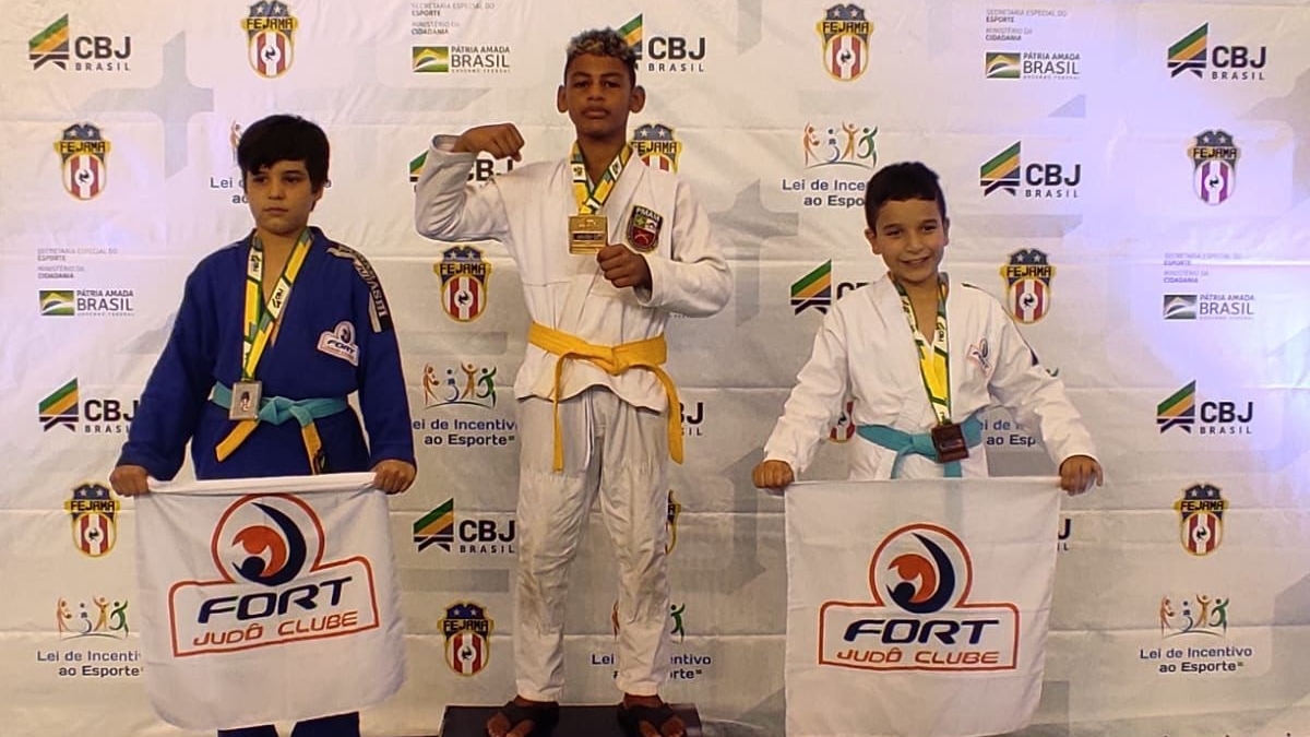 Crianças do Projeto Suçuarana conquistam medalhas em competição de Judô