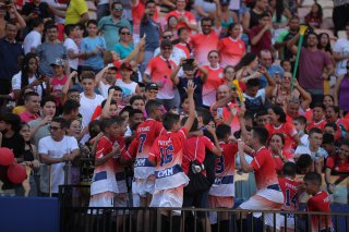 Estudantes encerram Jogos Escolares com futebol na Arena da Amazônia