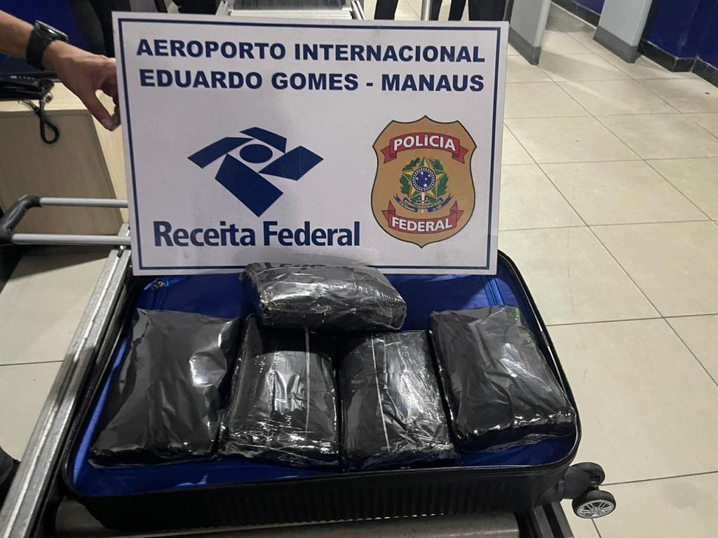 Mulheres são presas embarcando dez quilos de skunk no Aeroporto de Manaus