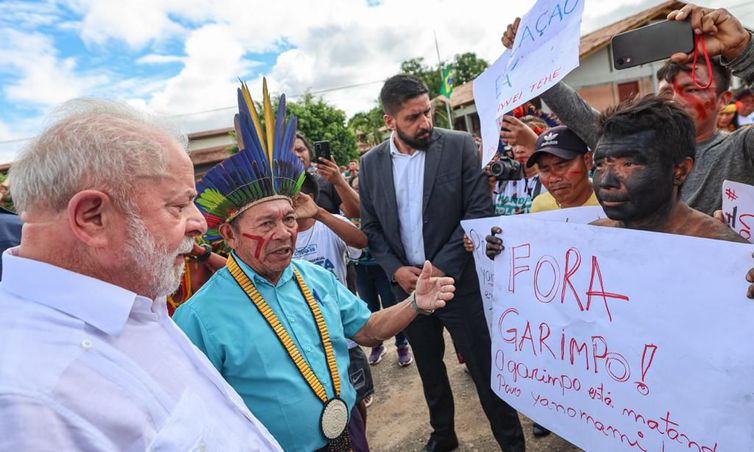 Lula responsabiliza Bolsonaro por crise humanitária que atinge indígenas em RR