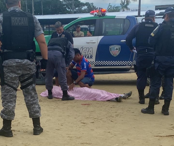 Partida de futebol termina com um morto e três feridos após intenso tiroteio  no Jorge Teixeira (ver vídeo)