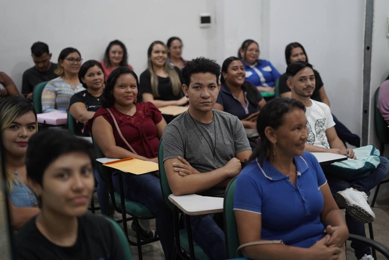 Distribuição das senhas e atendimento são realizados das 8h às 14h