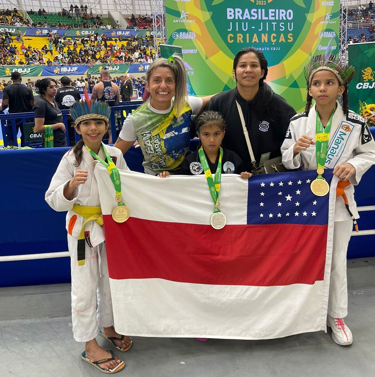 As lutadoras da etnia Kokama trouxeram medalha de ouro para o Amazonas