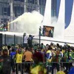 Nunes Marques e André Mendonça, indicados por Bolsonaro, foram os únicos a rejeitar denúncia contra 50 pessoas