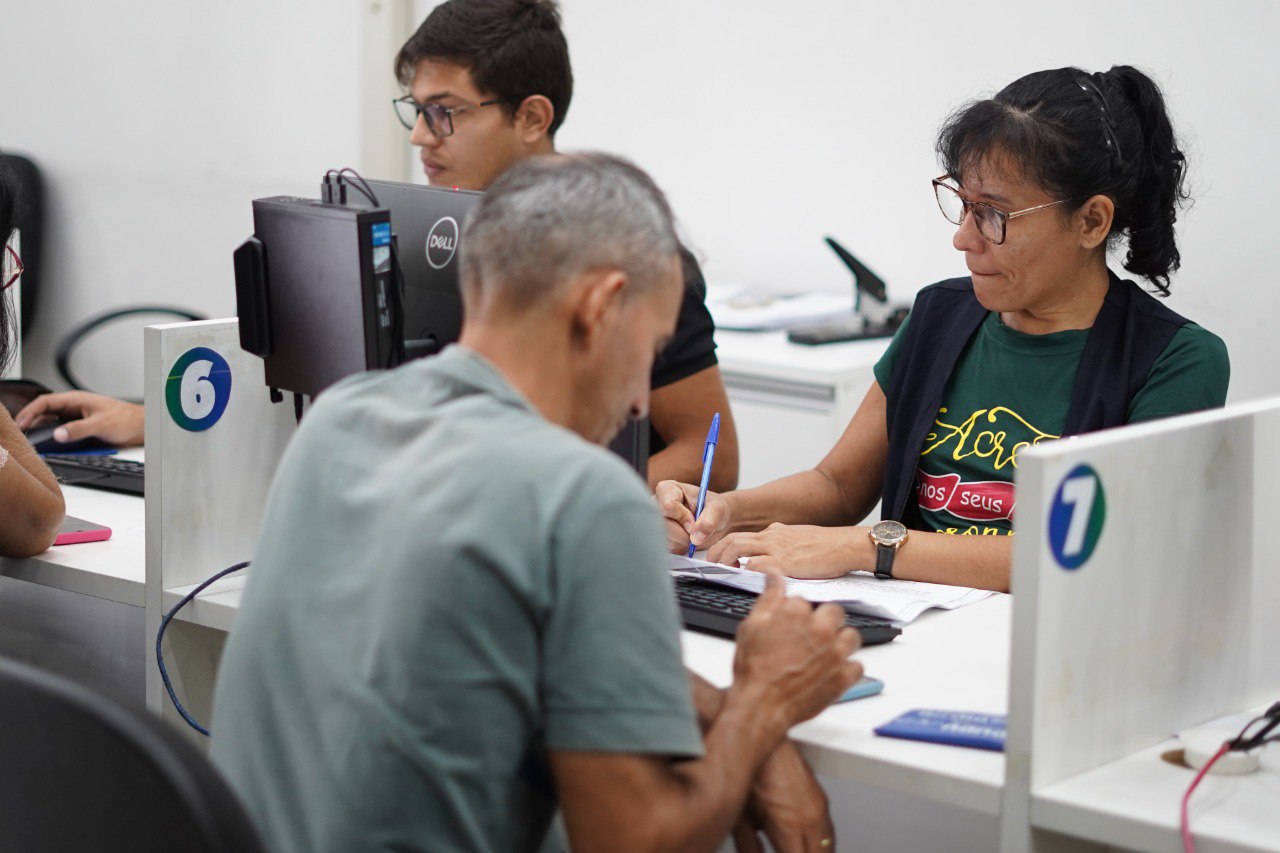 Distribuição das senhas e atendimento são realizados das 8h às 14h