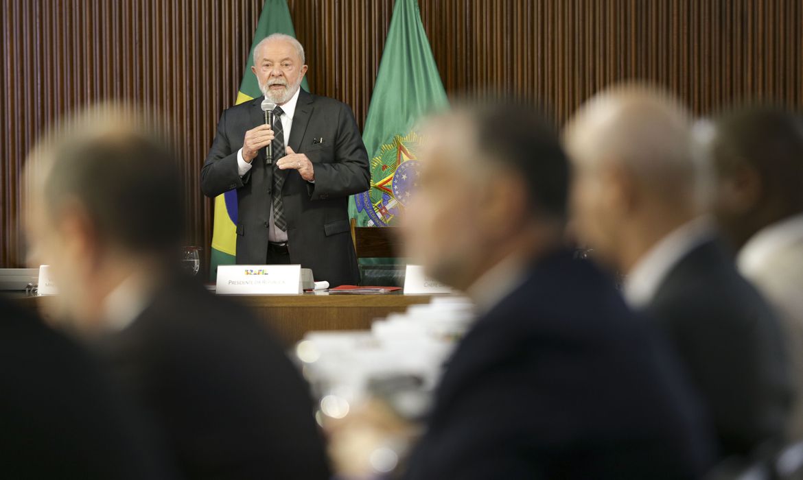 Presidente se reuniu com todos os ministros na manhã de hoje