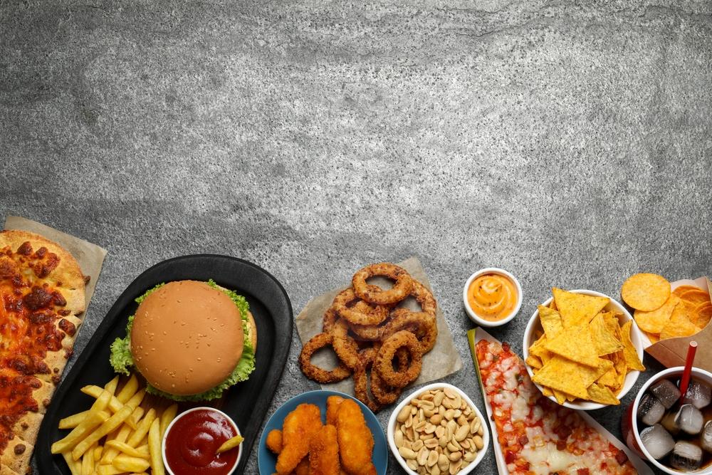 Fartura de carboidratos refinados, falta de frutas e verduras e excesso de bebidas açucaradas na dieta aumentam os casos da doença, segundo novo estudo.