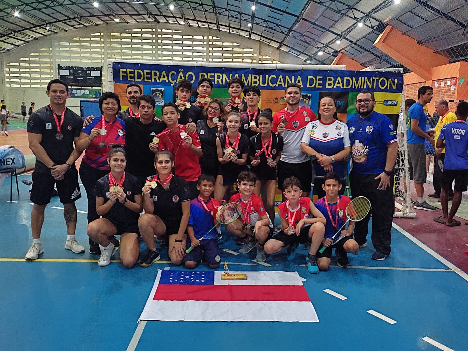 A equipe composta por 17 atletas competiu com o objetivo de conquistar vaga para o Circuito Nacional de Badminton Top-16 e conquistou 35 medalhas