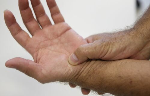 Falta de dados estatísticos de artrose pode indicar número maior da doença no Brasil. A informação é da Sociedade Brasileira de Reumatologia.