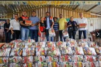 Cerca de 30 mil cestas básicas e 42 mil garrafas de água potável foram destinadas na última semana aos municípios do interior do estado