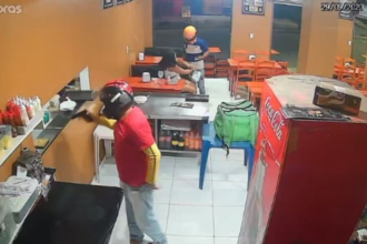 Dupla assalta pizzaria no Valparaíso