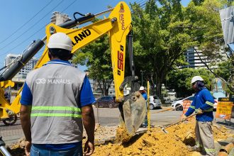 Águas de Manaus faz obras para rede de esgoto em Manaus