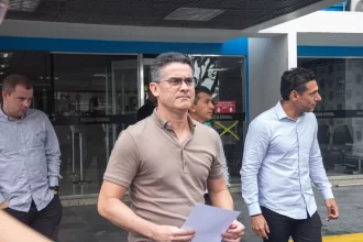 David Almeida na PF denuncia calúnia