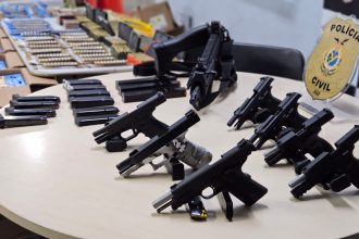 Verdadeiro arsenal foi apreendido com o Senhor das Armas