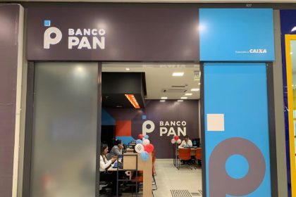 O Banco Pan abriu 220 vagas para operadores comerciais de veículos. Essa iniciativa faz parte da estratégia de expansão e fortalecimento da presença no segmento de veículos em todo o Brasil.