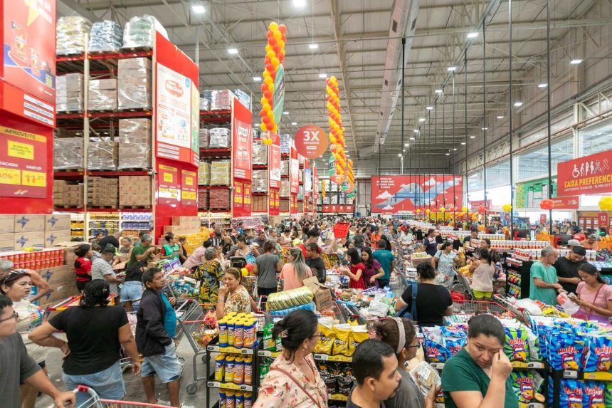 Nova Era abre seleção em unidade do Shopping Via Norte