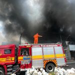 Bombeiros controlam incêndio no Fuxico