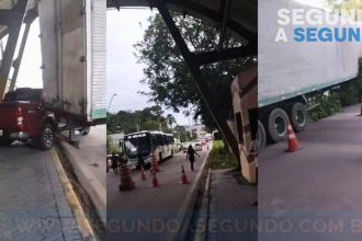 Acidente com caminhão na AM010