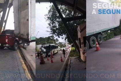 Acidente com caminhão na AM010