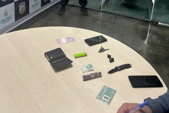 Homem preso invadindo igreja em Manaus