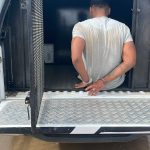 Polícia prende dois por assalto a loja de celular em Envira