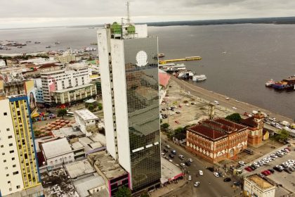 Antigo prédio da Receita vira habitacional em Manaus