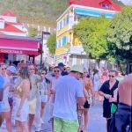 De férias no Caribe, David Almeida fica em silêncio sobre a tragédia das chuvas em Manaus