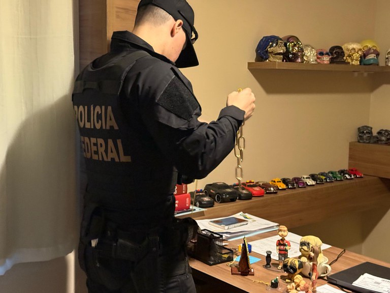 Grupo miliciano é alvo da PF por comércio de ouro ilegal no AM