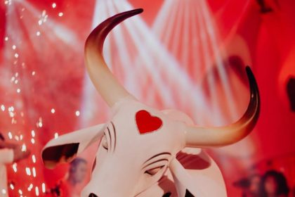 Garantido lança álbum 'Boi do Povo, Boi do Povão' no Sambódromo