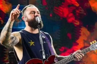 Mateus, com a dupla Jorge, passa por cirurgia