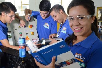 Empresas abrem vagas para Jovem Aprendiz e miram adolescentes