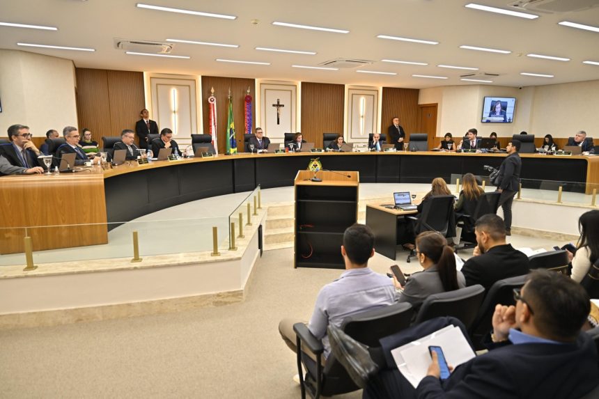 Presidente da Câmara de Envira terá de devolver R$110 mil aos cofres públicos