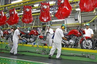 Fábricas de motocicletas de Manaus vendem meio milhão de motos em três meses