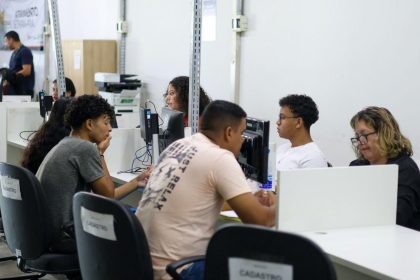 Sine inicia Terça (8) com 409 vagas de emprego em Manaus