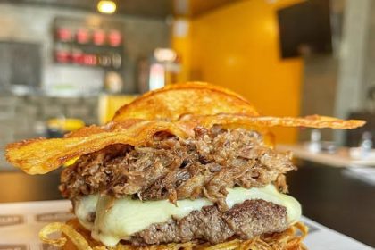 Hamburgueria selecionando para emprego em Manaus