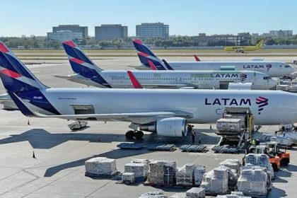 Latam contratando operador de equipamento em armazém em Manaus