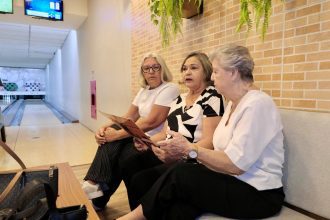 Boliche lança campanha para incentivar prática entre idosos