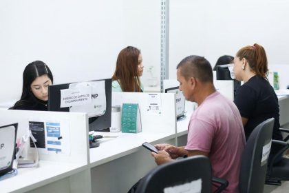 Sine fecha a semana com 459 vagas de emprego em Manaus