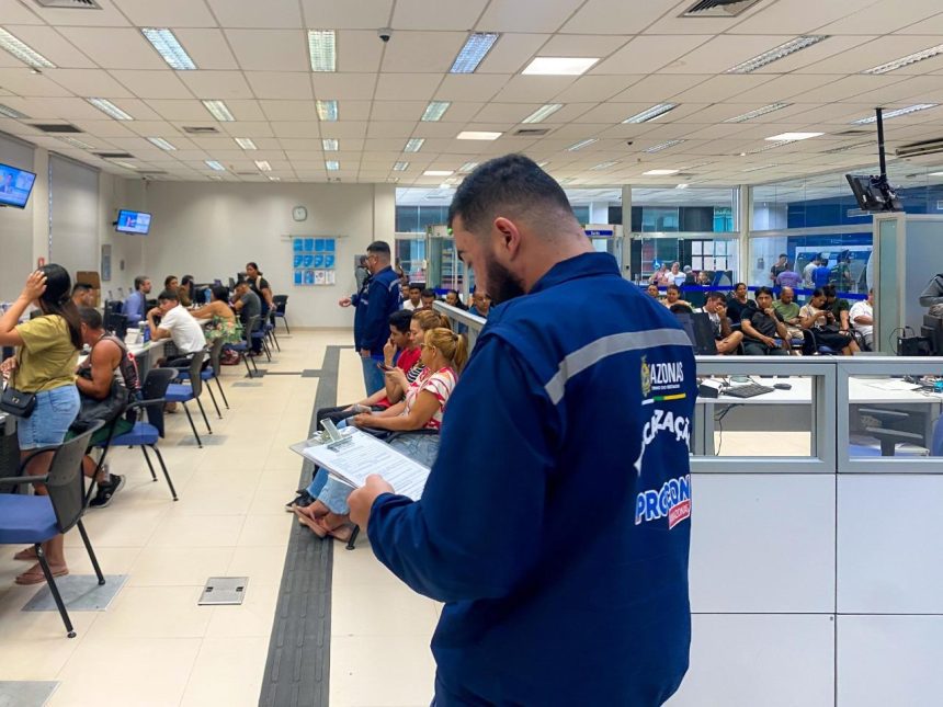 Caixa é autuada por desrespeitar Lei das Filas