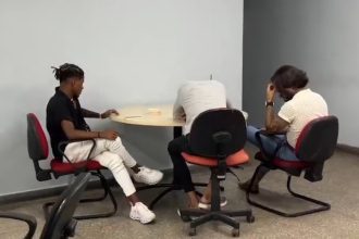 Trio suspeito de fingir ser agenciadores de modelos