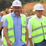Wilson Lima vistoria obras de modernização da AM-010