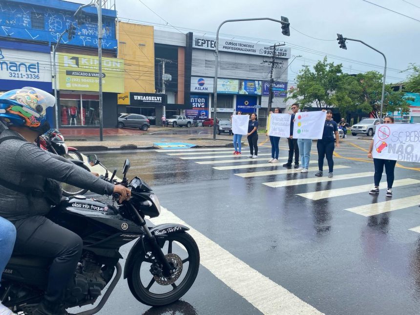 Maio Amarelo: Literatus alerta Manaus pela vida no trânsito