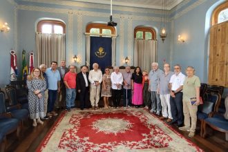 Academia Amazonense de Letras elege novos imortais em eleição concorrida