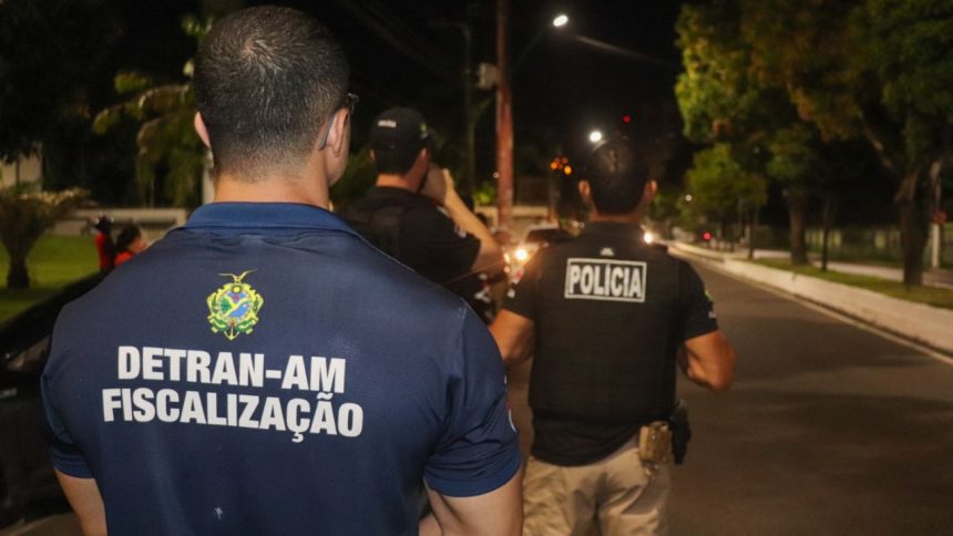 Três pessoas são presas durante blitz do Detran-AM