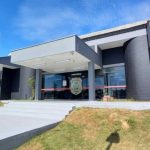 Homem é achado morto a facadas nos fundos de galpão no Amazonas