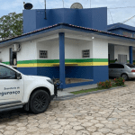 Imagem colorida mostra delegacia em Coari