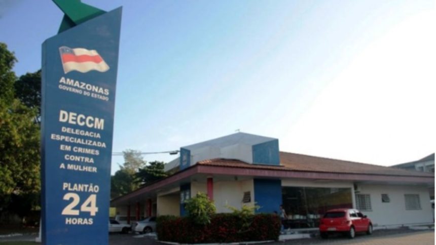 Homem invade casa e estupra jovem de 19 anos em Manaus