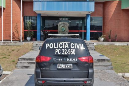 Jovem é executado com 12 tiros em plena luz do dia na Compensa, em Manaus