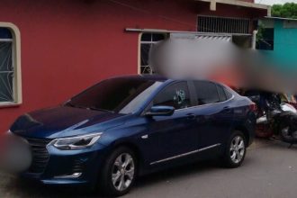 Homem é morto a tiros dentro de carro no bairro Compensa, em Manaus